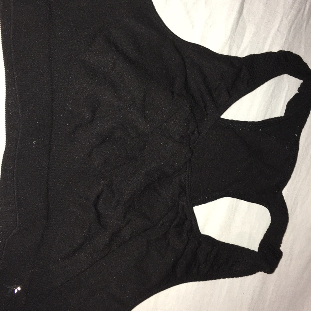 Sports bra